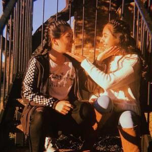 Meet your Posher, Angela